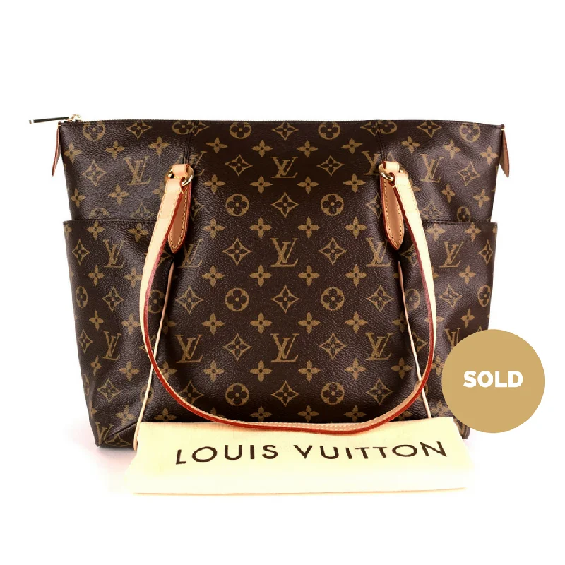 Louis Vuitton bags with a detachable mobile phone holder for convenienceTotally MM Monogram Canvas Shoulder Bag