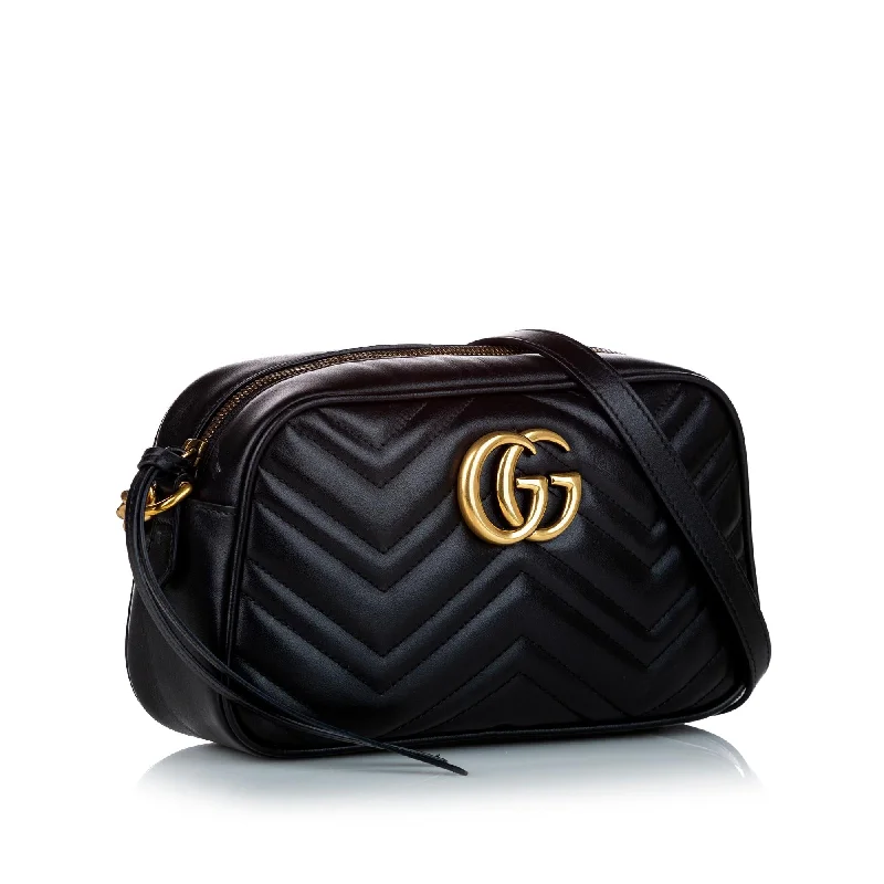 Women Gucci bags with a front - flap pocket for quick - access itemsGucci GG Marmont Matelasse Crossbody Bag (30404)