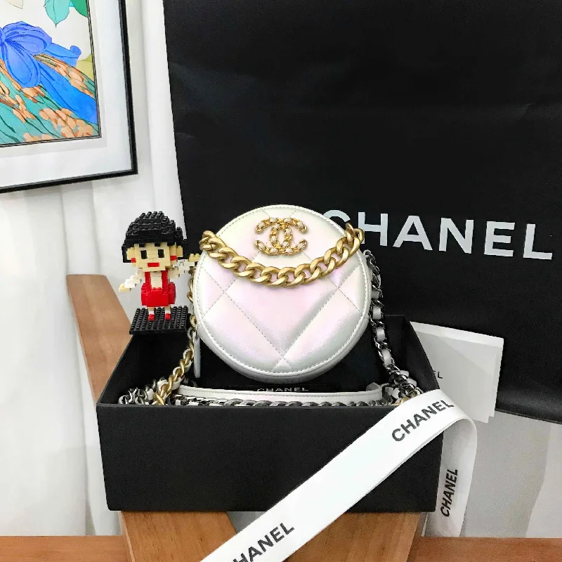 Chanel 19 White Quilted Leather Round Bag 2021