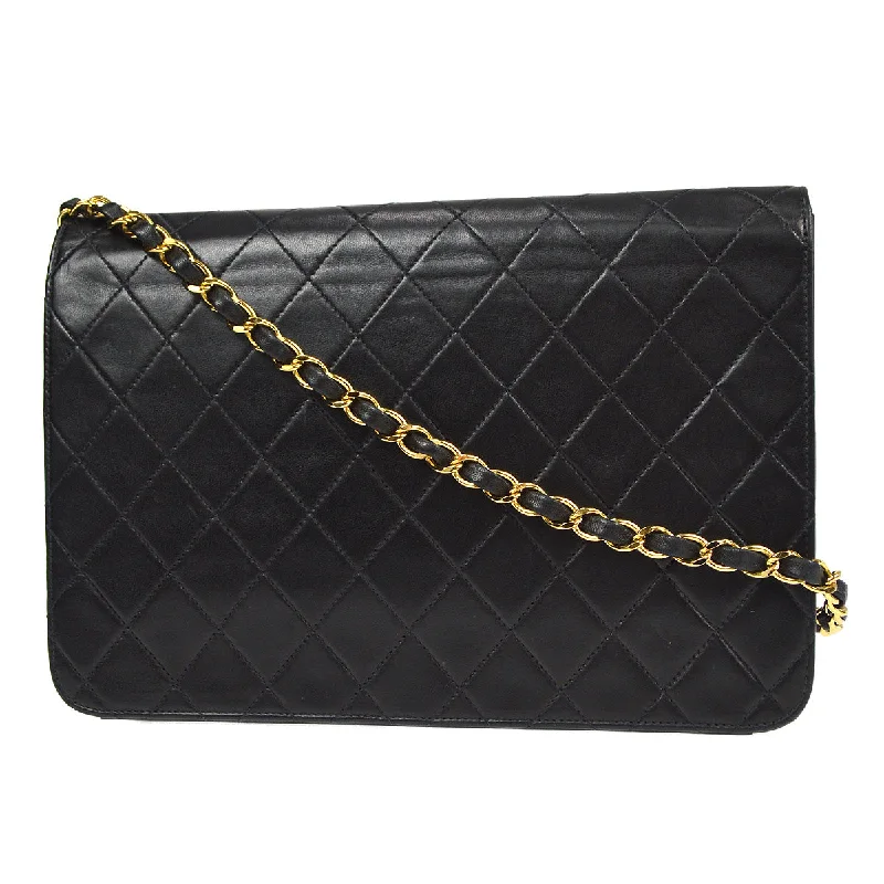 CHANEL 2000-2001 Turnlock Half Flap Medium Black Lambskin 96826