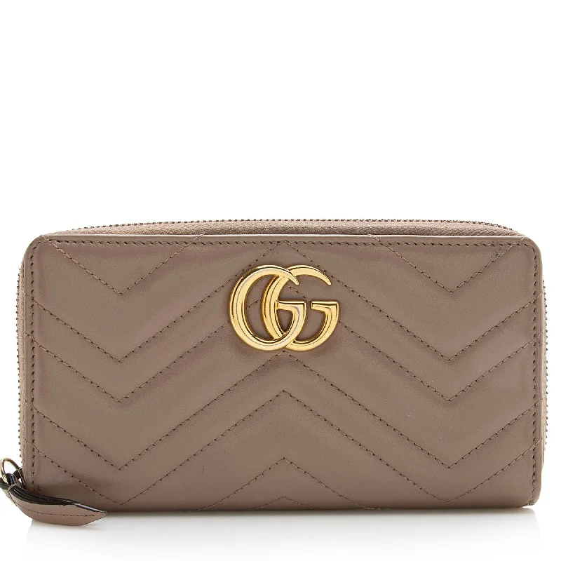 Small - sized Women Gucci shoulder bags for evening outingsGucci Matelasse Leather GG Marmont Zip Wallet