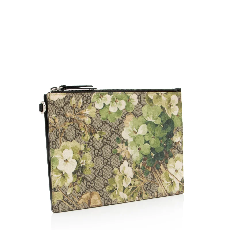 Women Gucci bags with a detachable mobile phone holderGucci GG Supreme Blooms Wristlet (741Cgi)