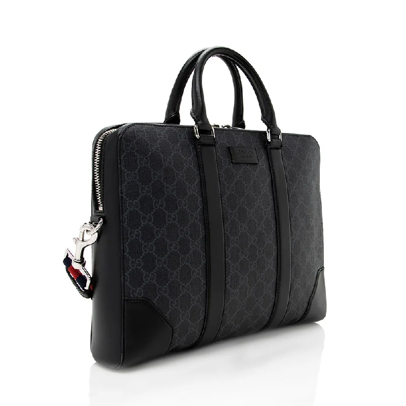 Women Gucci bags with a chain - link trim and a leather bodyGucci GG Supreme Breifcase (SHF-18242)