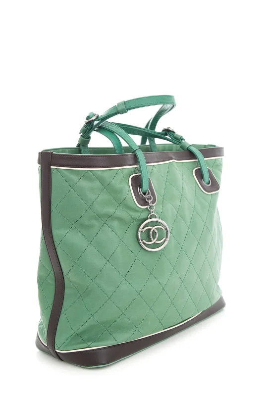 Chanel Green Quilted Country Club Leather Lambskin Tote