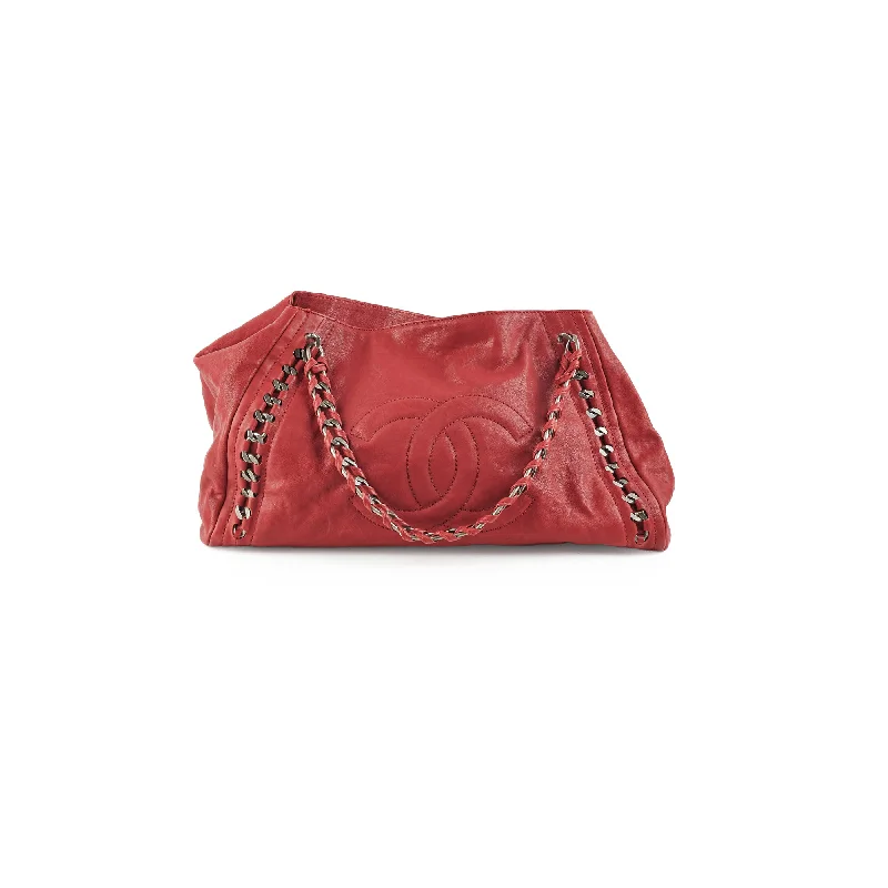 Chanel CC Chain Leather Tote Red