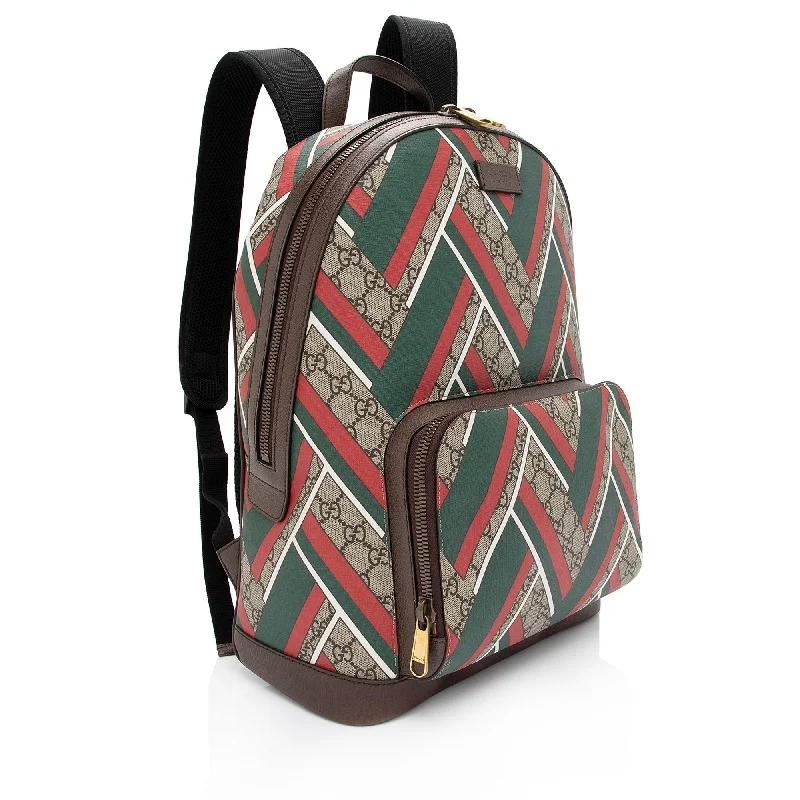 Women Gucci bags with a detachable mirror insideGucci GG Supreme Chevron Medium Day Backpack (NG4dLJ)